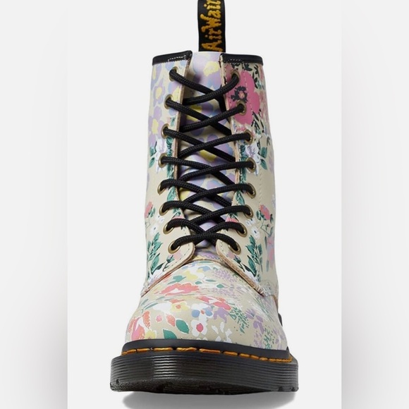 Dr Martens Leather Women’s Floral Lace Up Combat Boots Size 6, New - Picture 3 of 16